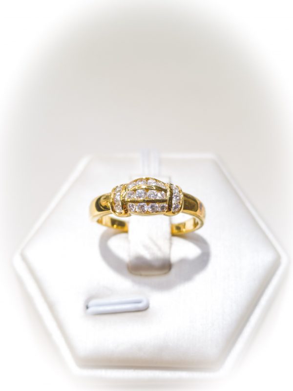 Eyelet Yellow Gold Diamond Ring