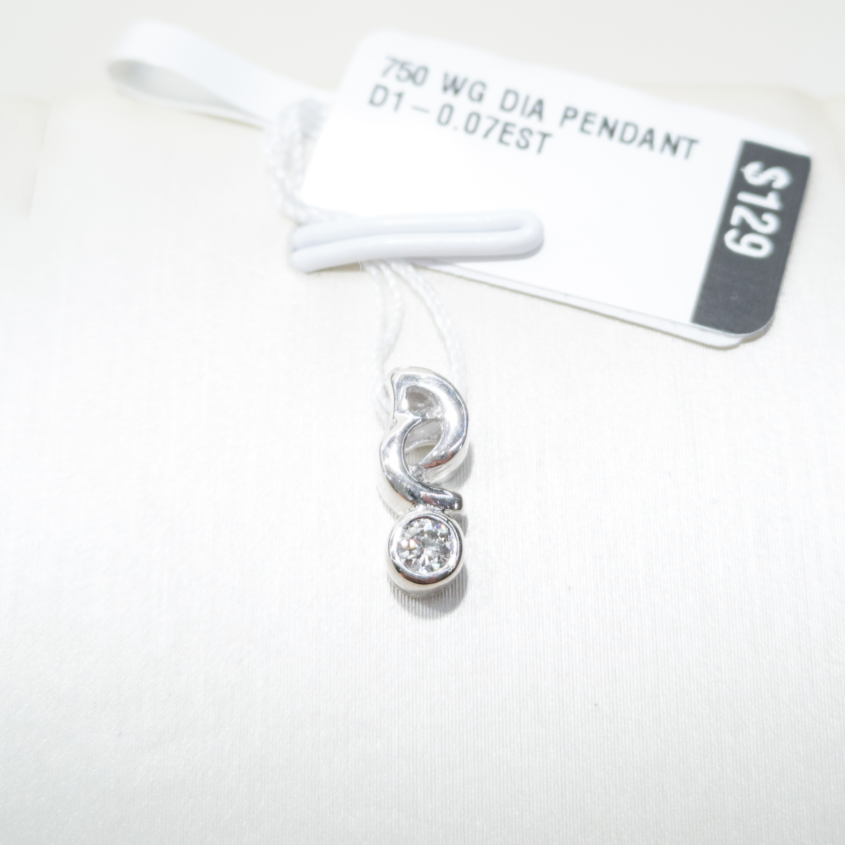 Twist Solitaire Pendant ValueMax Jewellery