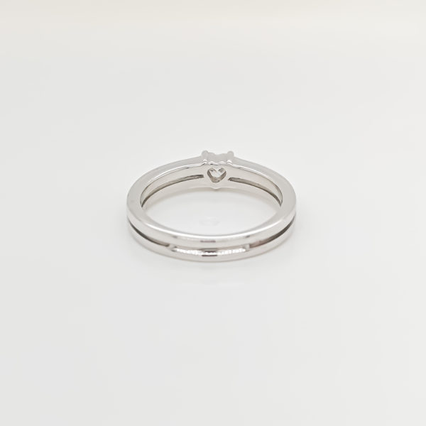Heart Solitaire Ring - Image 3