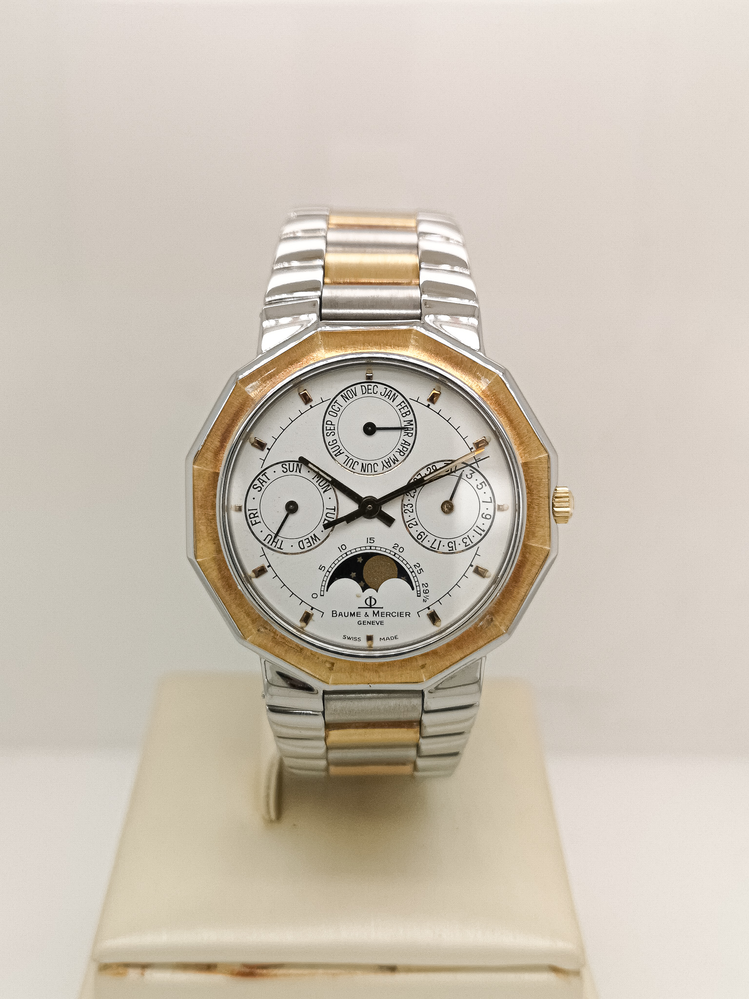 baume mercier moonphase