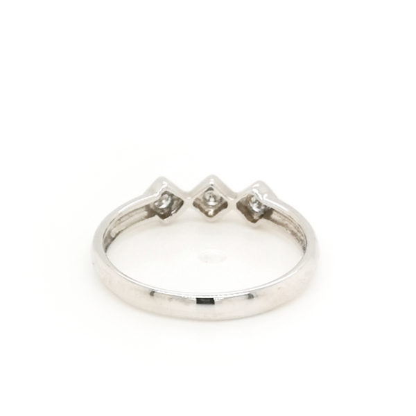 18K White Gold Diamond Tri Ring - Image 3