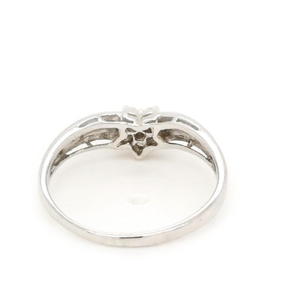 18K White Gold Diamond Flora Ring - Image 3