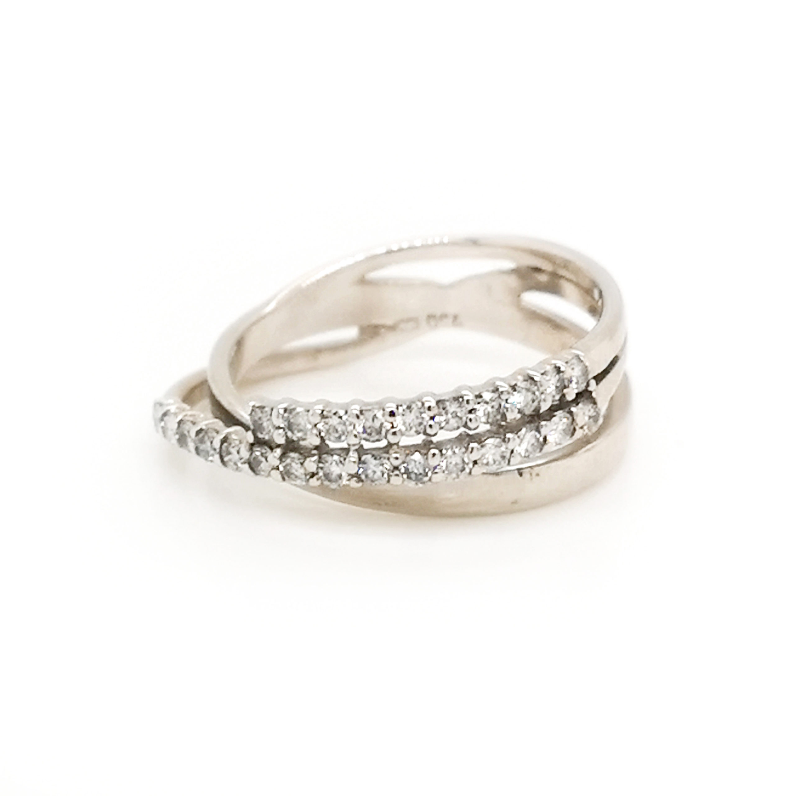 18K White Gold Diamond Ring - ValueMax Jewellery