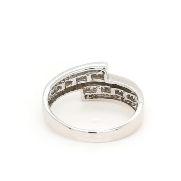 18K White Gold Diamond Ring - Image 3