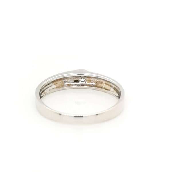 18K White Gold Diamond Ring - Image 3