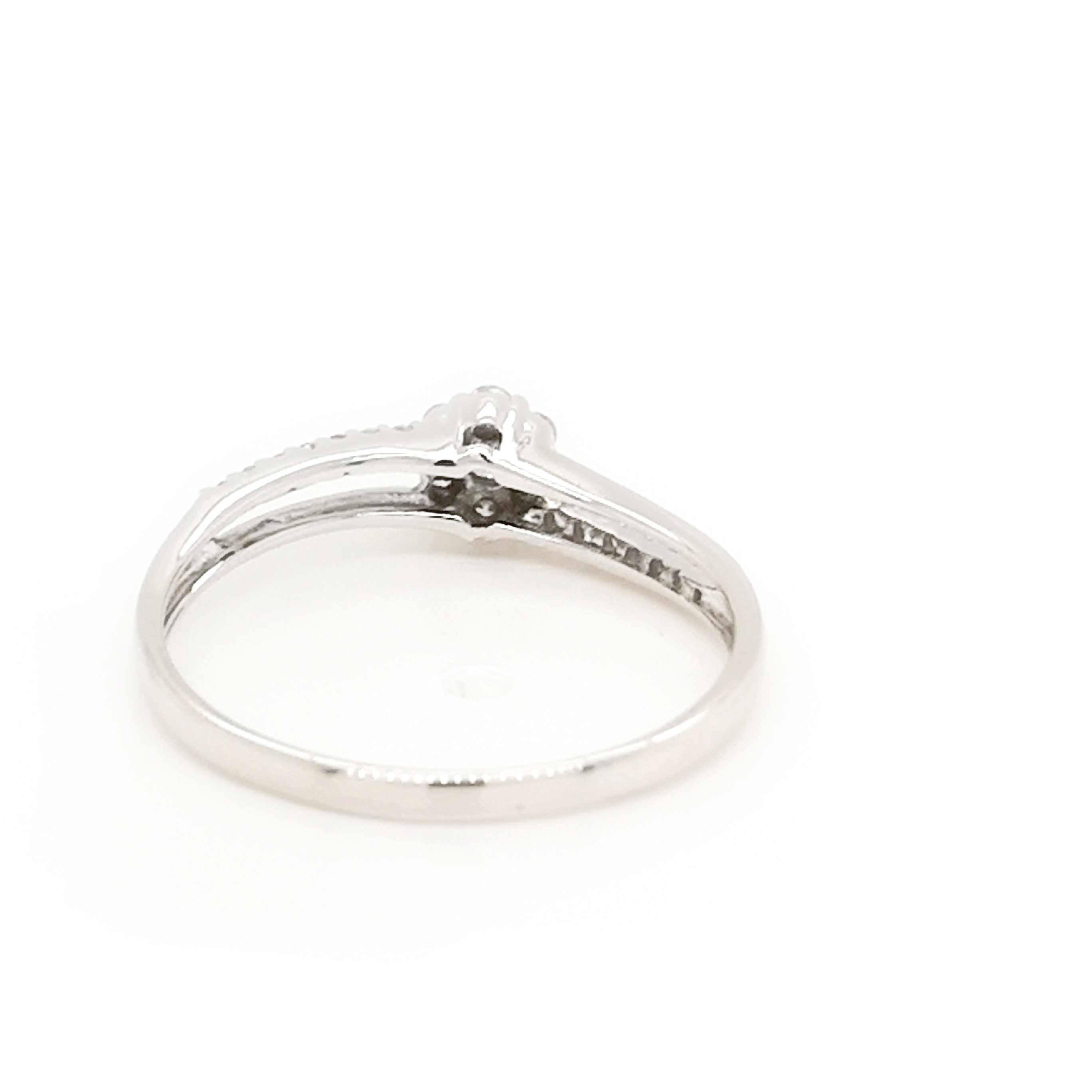 9K White Gold Diamond Ring ValueMax Jewellery