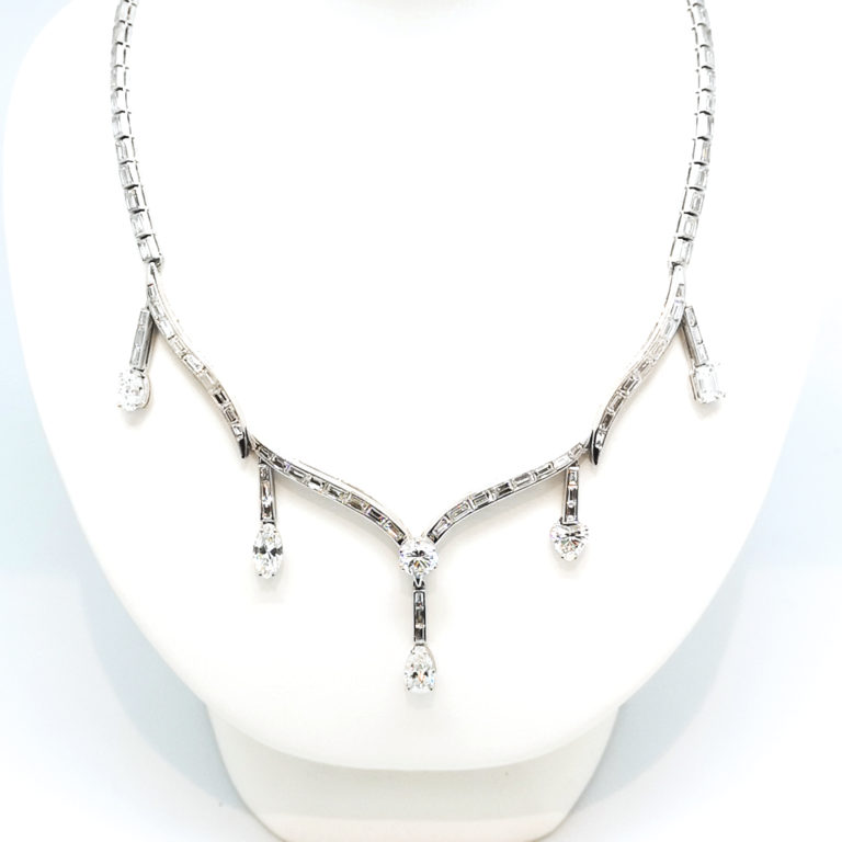 18K White Gold Diamond Necklace