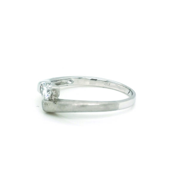 18K White Gold Diamond Ring - Image 3