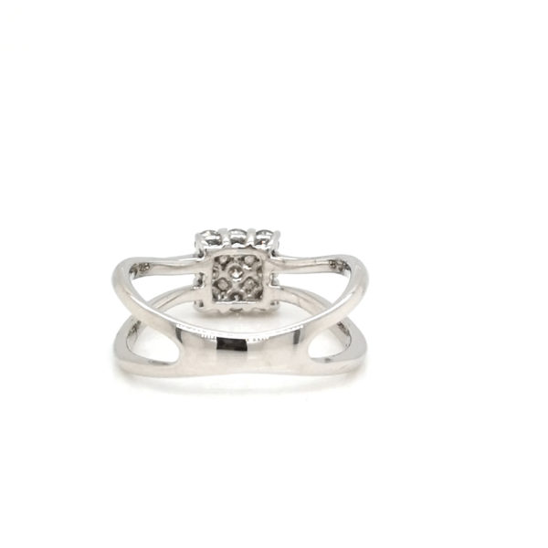 18K White Gold Diamond Ring - Image 3