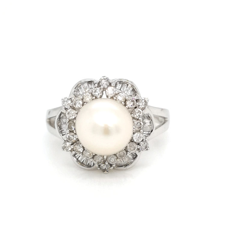 18K White Gold Diamond Pearl Ring