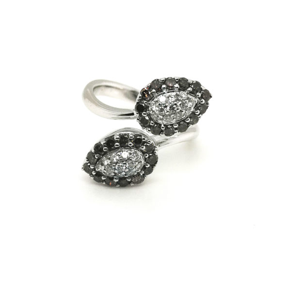 18K White Gold Diamond Ring