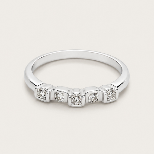 18K White Gold Diamond Ring