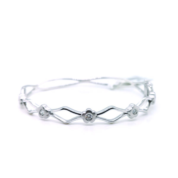 18K White Gold Diamond Bangle