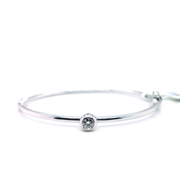 18K White Gold Diamond Bangle