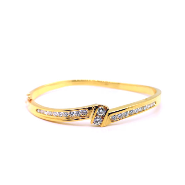 20K Yellow Gold Diamond Bangle