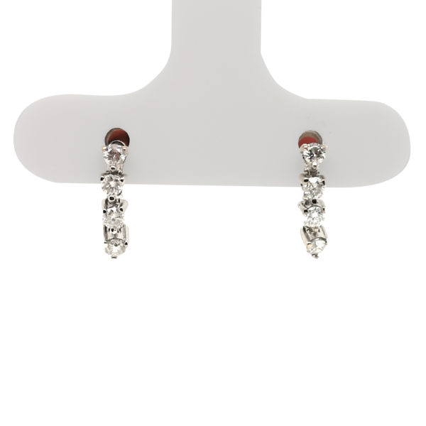 18K White Gold Diamond Earstud