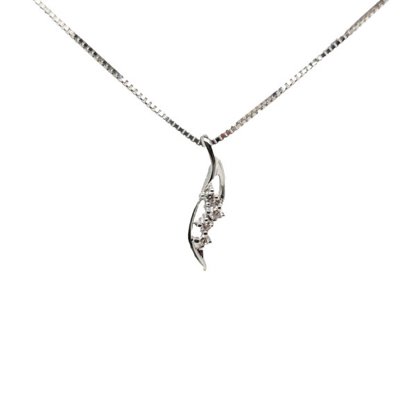 18K White Gold Diamond Pendant