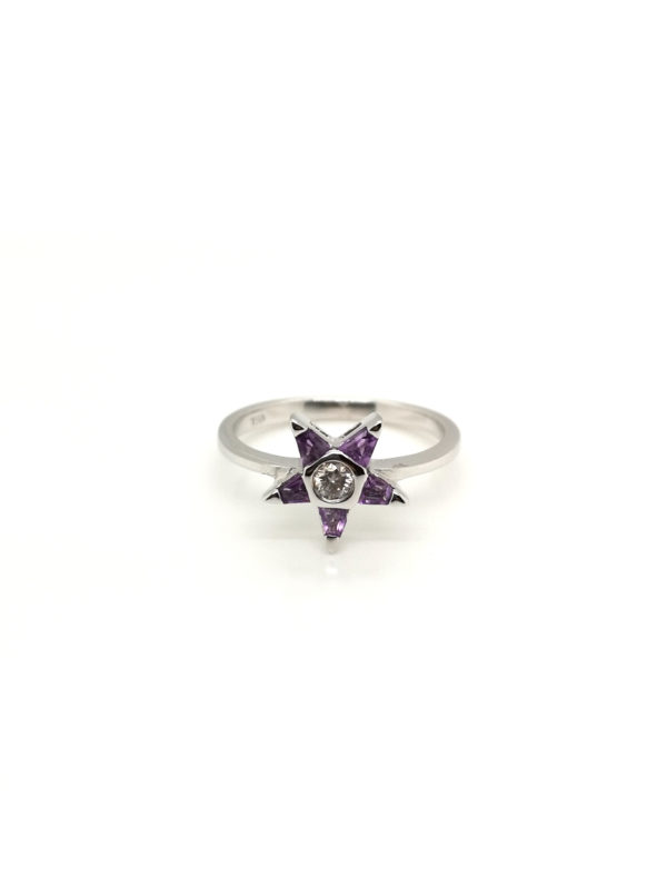 18K White Gold Diamond Stone Ring