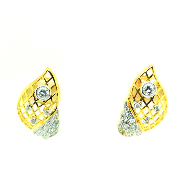 18K Yellow Gold Diamond Two Tone Earstud