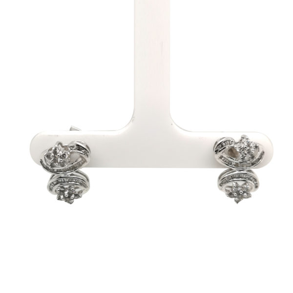 18K White Gold Diamond Earstud