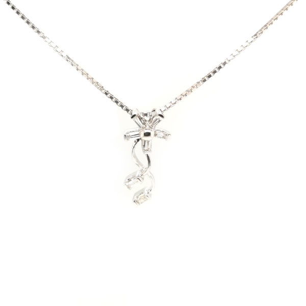 18K White Gold Diamond Pendant