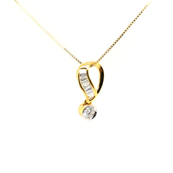 20K Yellow Gold Diamond Pendant