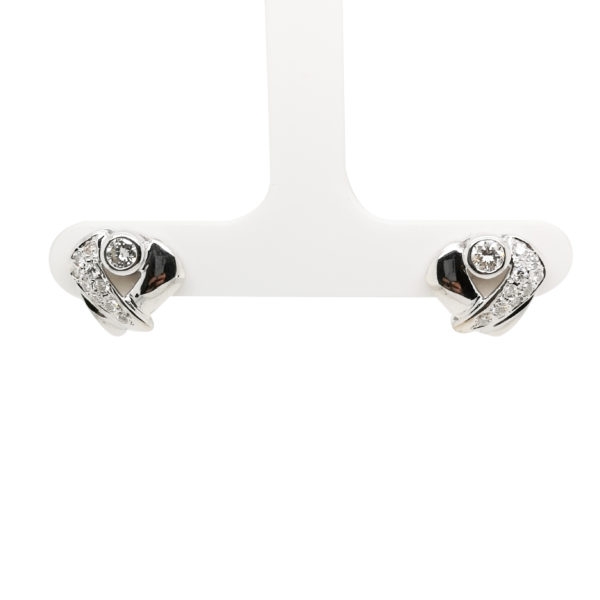 18K White Gold Diamond Earstud