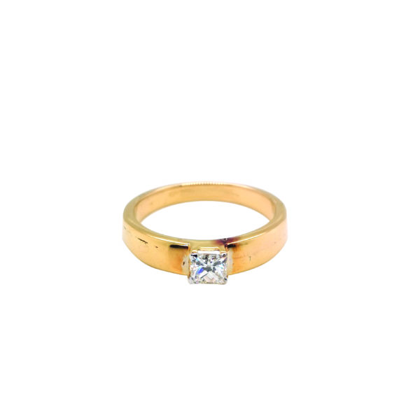 18K Yellow Gold Diamond Ring