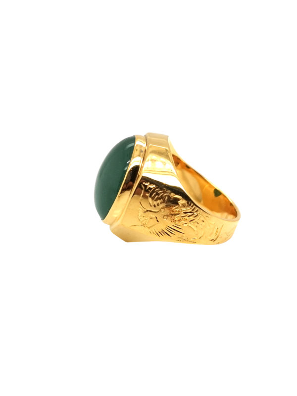 20K Yellow Gold Jade Ring - Image 2
