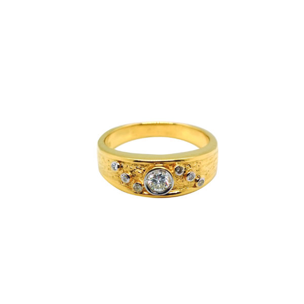 20K Yellow Gold Diamond Ring