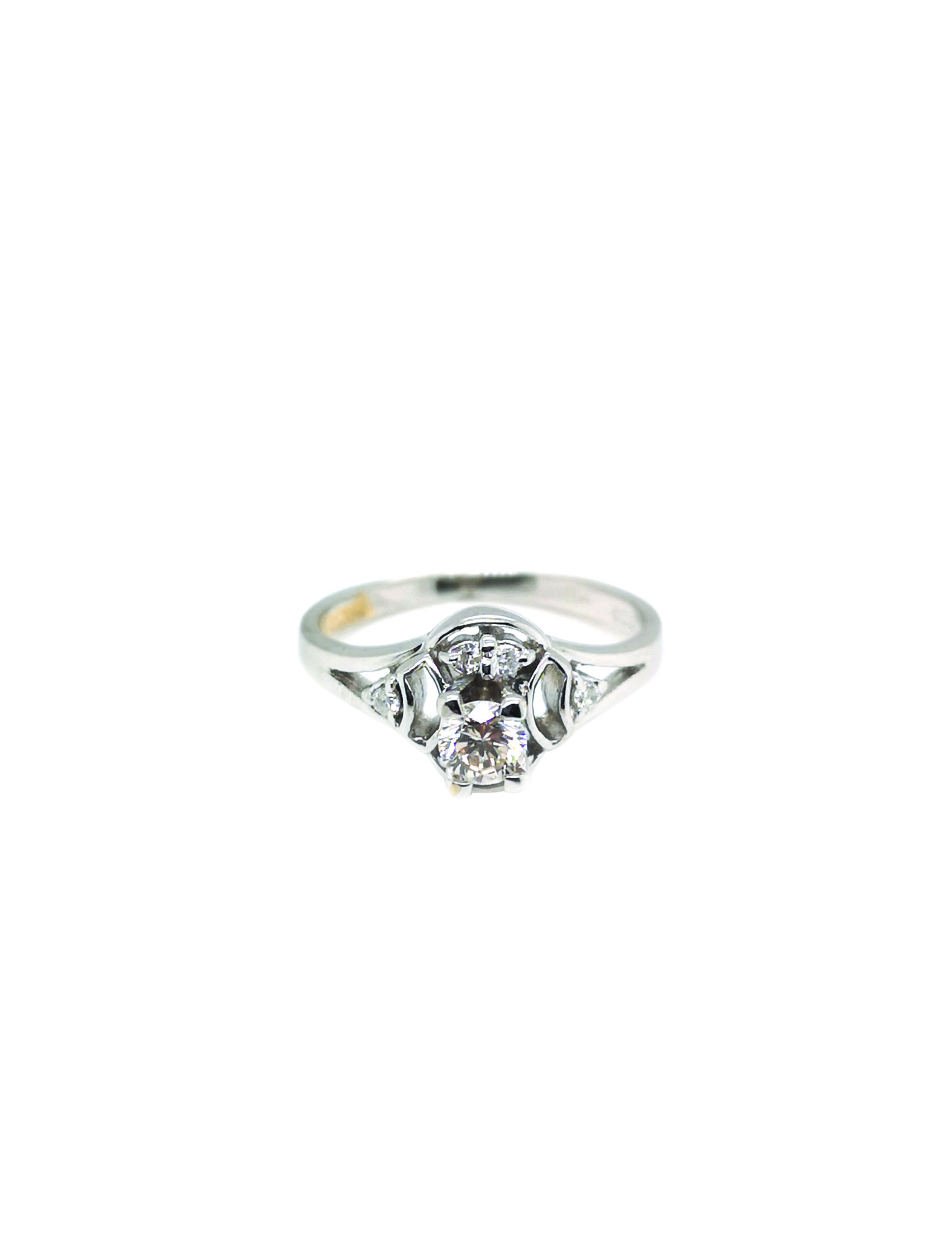 White gold hotsell 18k engagement ring