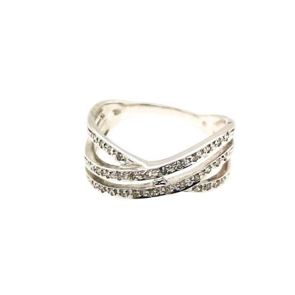 18K White Gold Diamond Ring