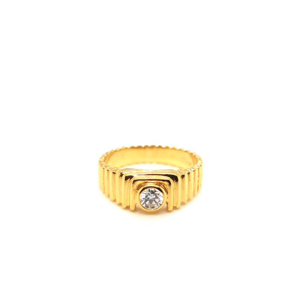 20K Yellow Gold Diamond Ring