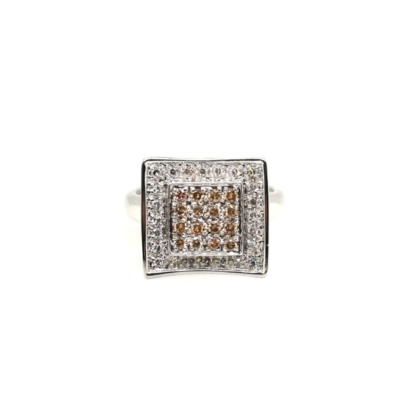 18K White Gold Diamond Ring