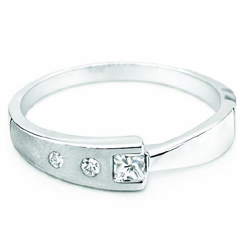 18K White Gold Diamond Ring