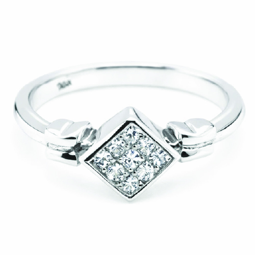 18K White Gold Diamond Ring