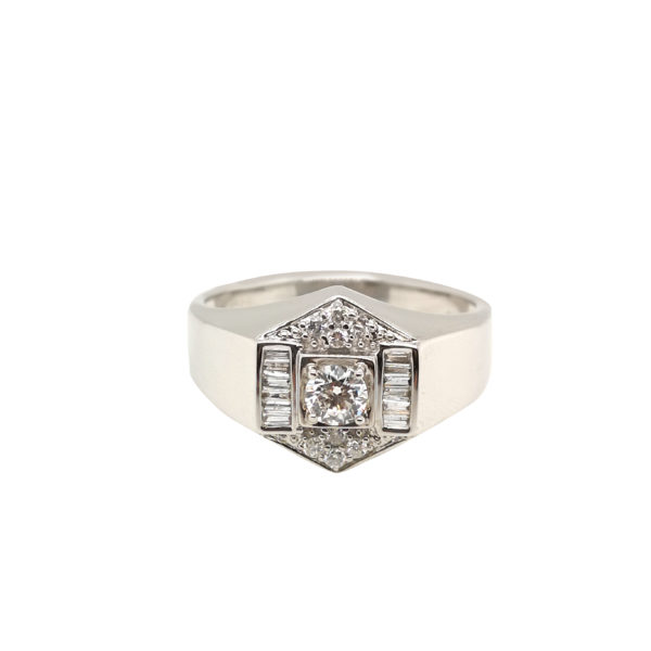 18K White Gold Diamond Ring