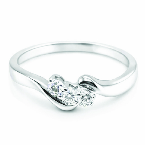 18K White Gold Diamond Ring