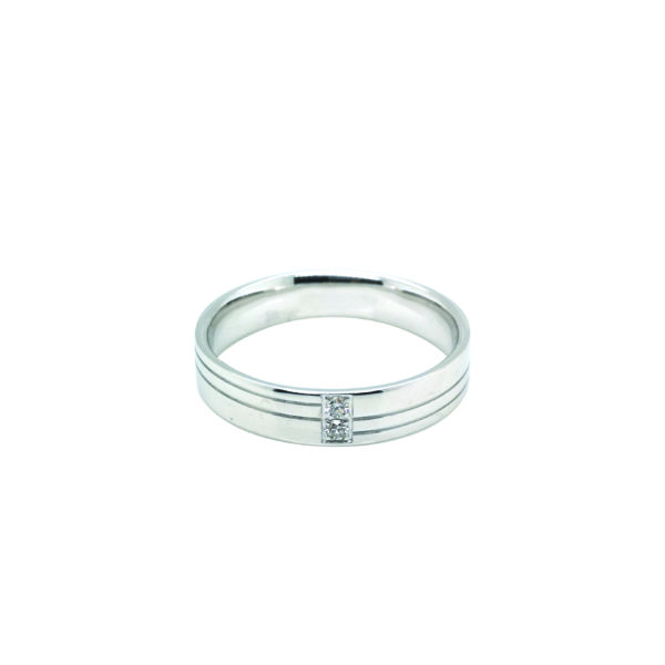 18K White Gold Diamond Ring
