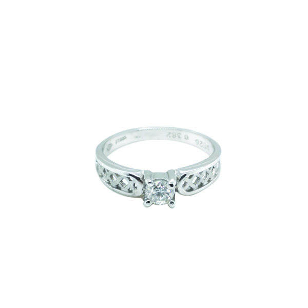 PT900 Diamond Ring