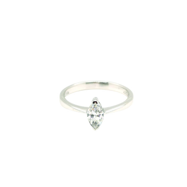 18K White Gold Diamond Ring