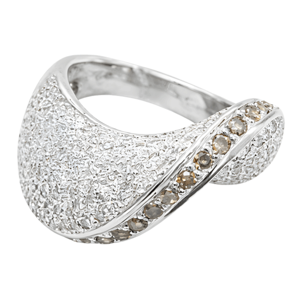 18K White Gold Diamond Ring