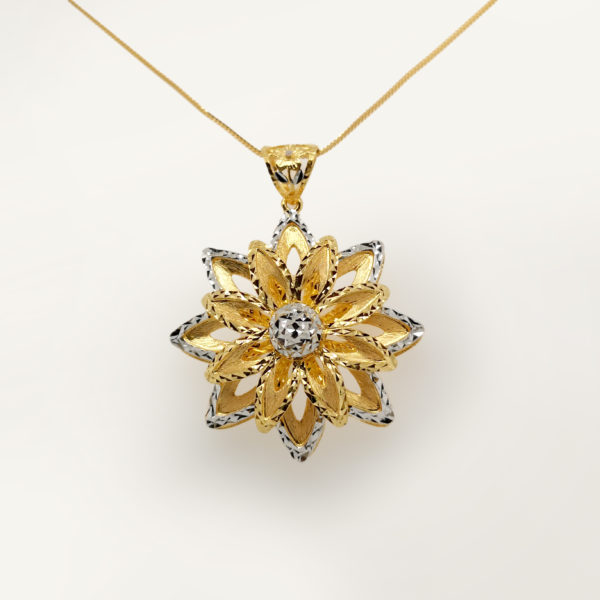 22K Gold Two Tone Design Pendant