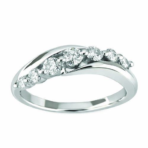 18K White Gold Diamond Ring