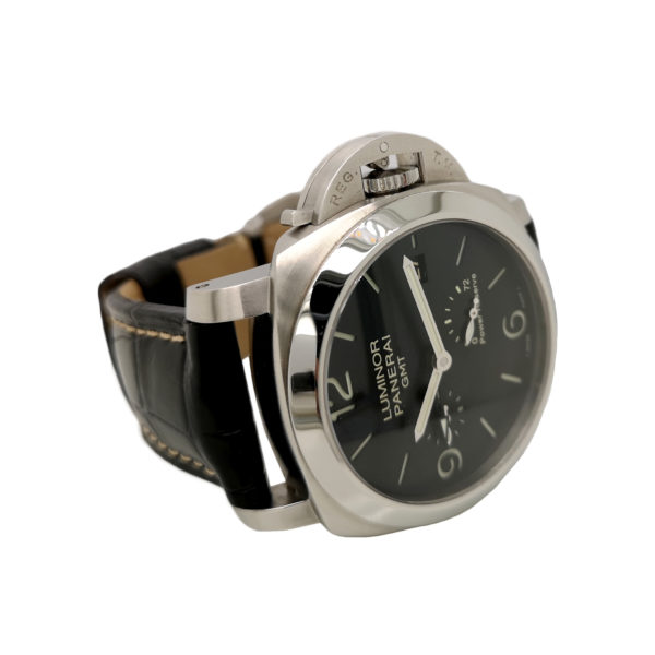 Panerai Luminor 1950 3 Days Gmt Left View