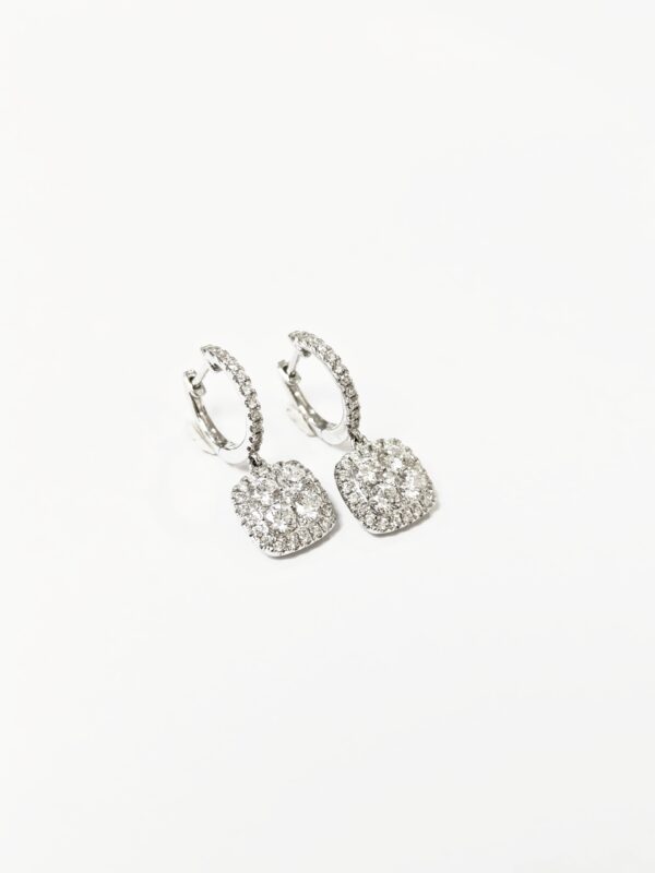 750 White Gold Diamond Earring - Image 2