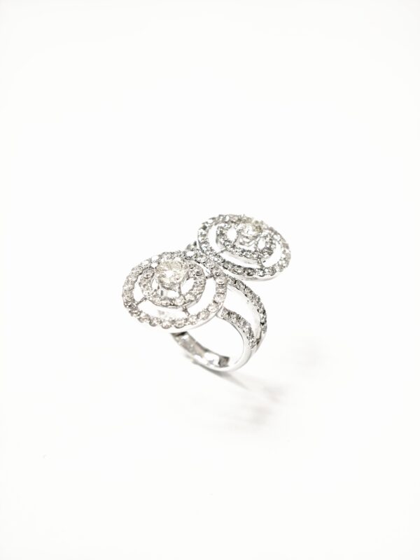 750 White Gold Diamond Ring - Image 2