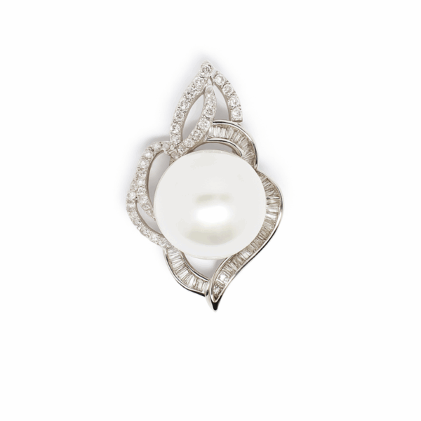 18K White Gold Diamond & Pearl Pendant