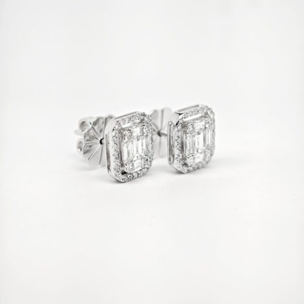 18K White Gold Diamond Earstud