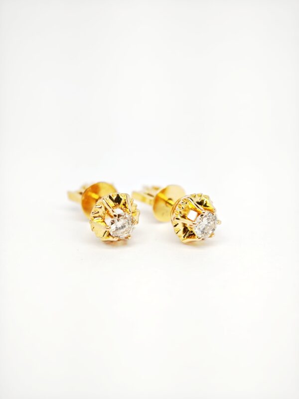 18K Yellow Gold 6 Claw Diamond Earstud - Image 2